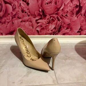 Patent Leather pointy toe heels